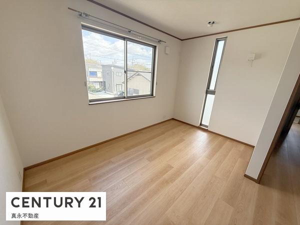 �m�� -