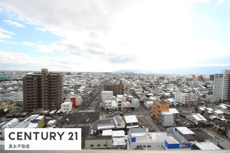 �Z�˂���̒��]�ʐ^ -