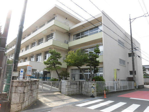 ���ӊ� �y���w�Z�z��_�s���n�����w�Z�F1553�u