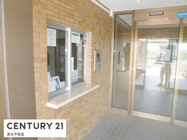 �G���g�����X -