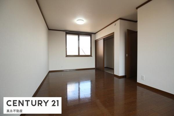 �m�� -