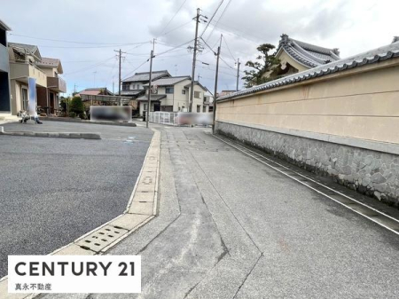 �O�ʓ��H�܂ތ��n�ʐ^ -