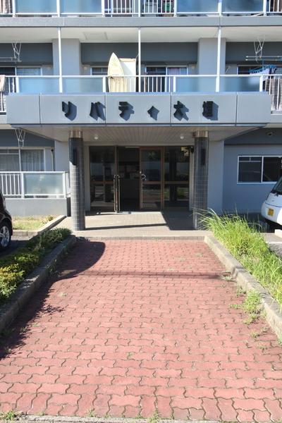 �G���g�����X -