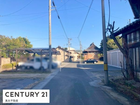 �O�ʓ��H�܂ތ��n�ʐ^ -