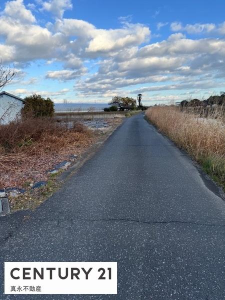 �O�ʓ��H�܂ތ��n�ʐ^ -