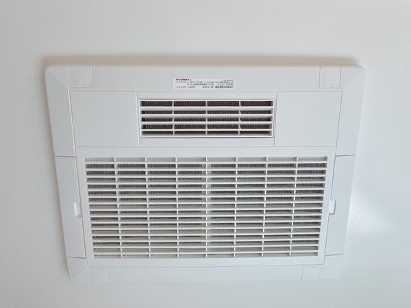 ���d�l�ʐ^(�����j ���������@�t���ł��B�����ɂ��������̐��󕨂͂�����Ɋ����Ă͂������ł��傤���H