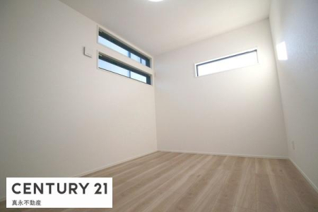 �m�� -
