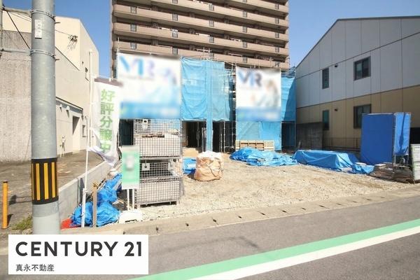 �O�ʓ��H�܂ތ��n�ʐ^ -