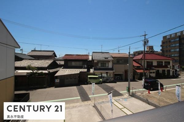 �Z�˂���̒��]�ʐ^ -