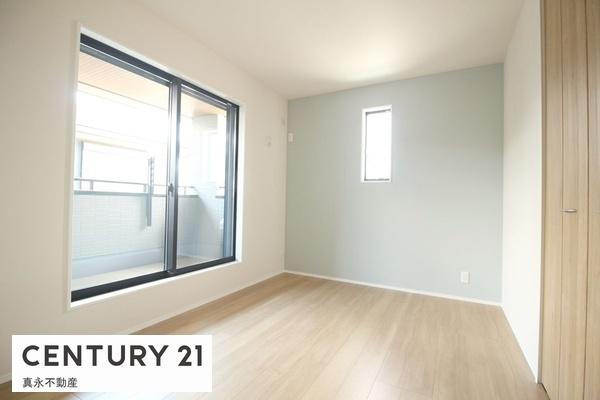 �m�� -