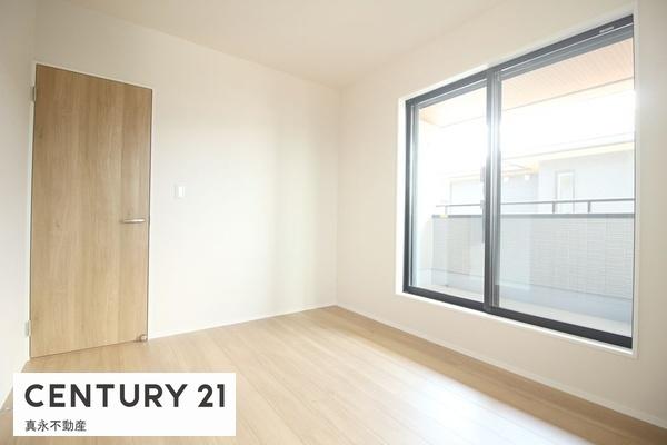 �m�� -