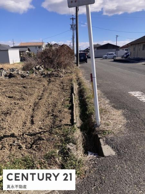 �O�ʓ��H�܂ތ��n�ʐ^ -