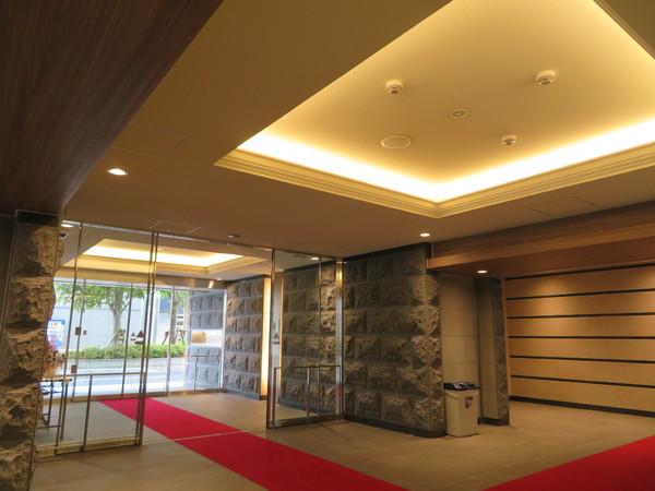 �G���g�����X -