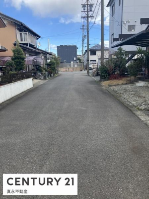 �O�ʓ��H�܂ތ��n�ʐ^ -