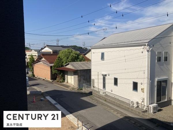 �Z�˂���̒��]�ʐ^ -