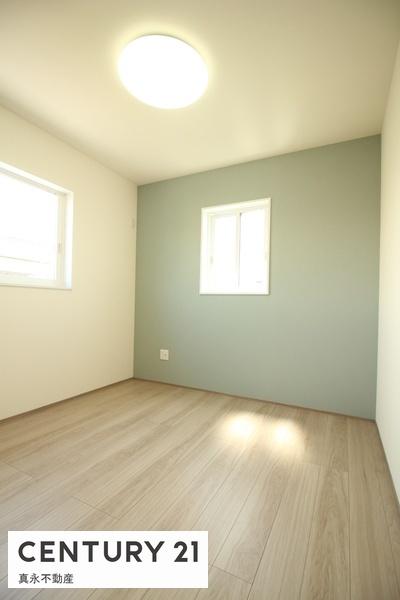 �m�� -