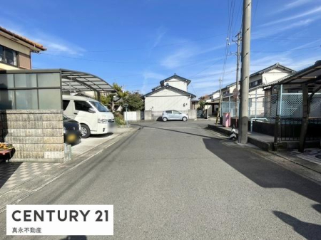 �O�ʓ��H�܂ތ��n�ʐ^ -