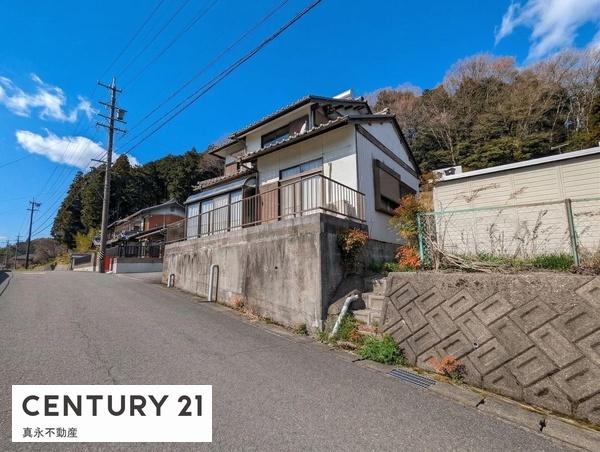 �O�ʓ��H�܂ތ��n�ʐ^ -