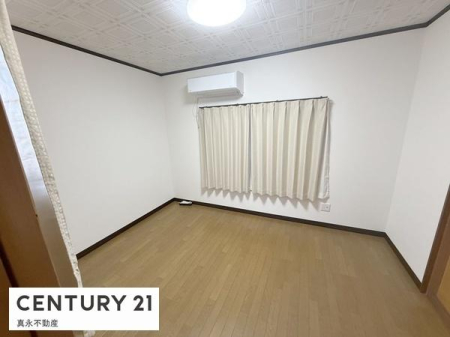 �m�� -