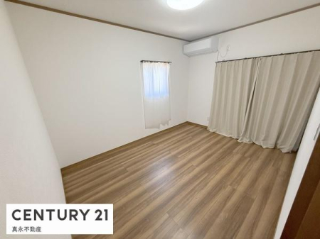 �m�� -