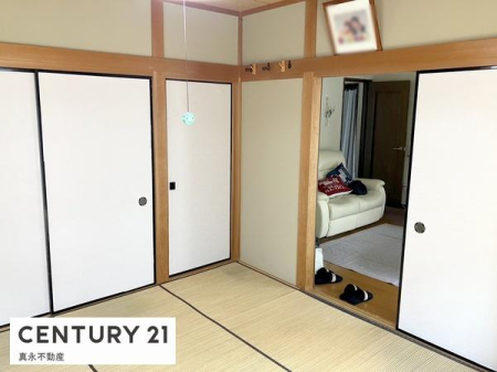 �a�� -
