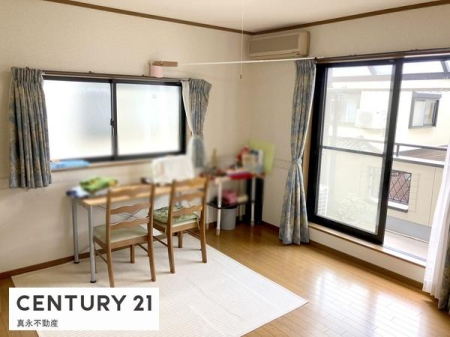 �m�� -