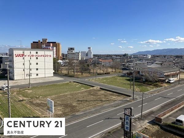 �Z�˂���̒��]�ʐ^ -