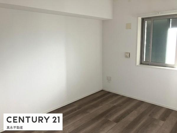 �m�� -