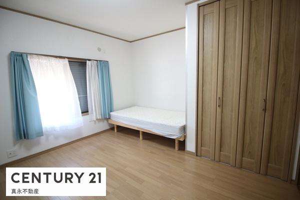 �m�� -
