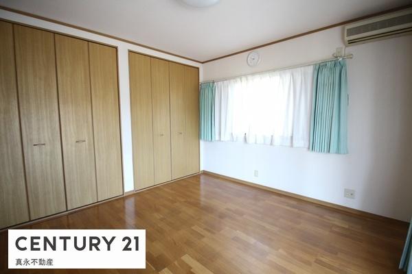 �m�� -
