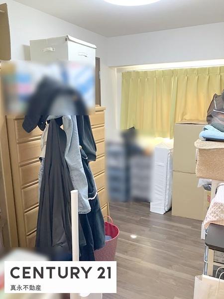 �m�� -