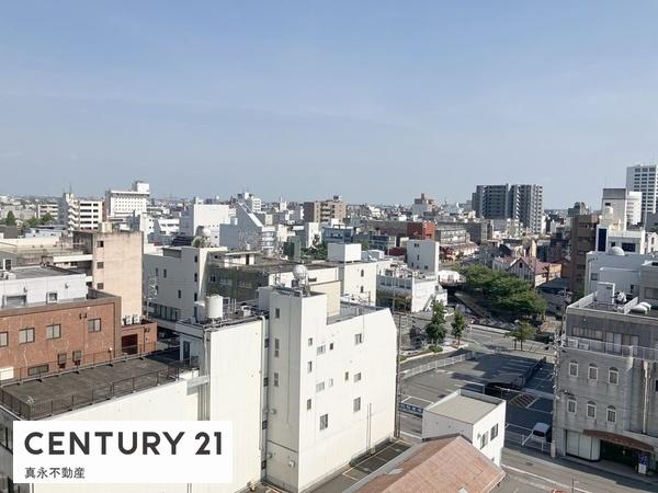 �Z�˂���̒��]�ʐ^ -