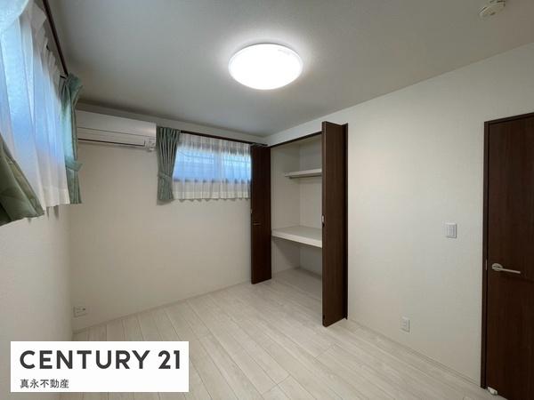 �m�� -
