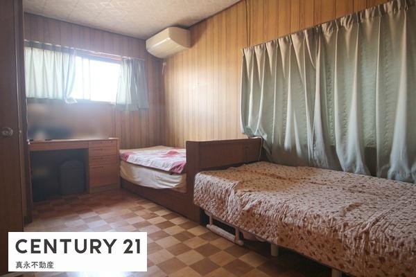 �m�� -