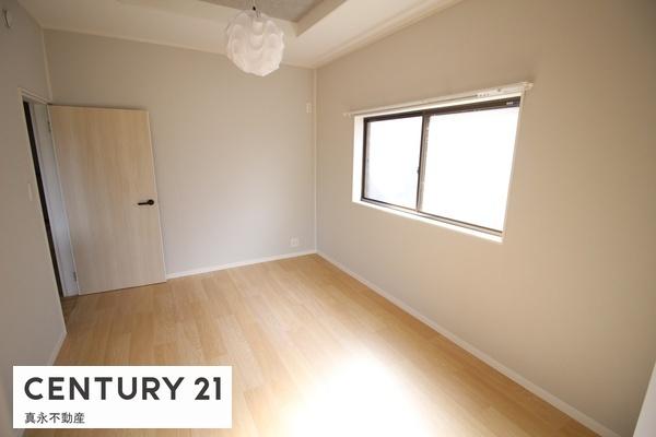 �m�� -
